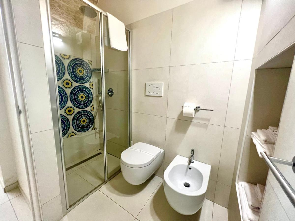 B&B Suite Amare Polignano Полиняно а Маре Екстериор снимка